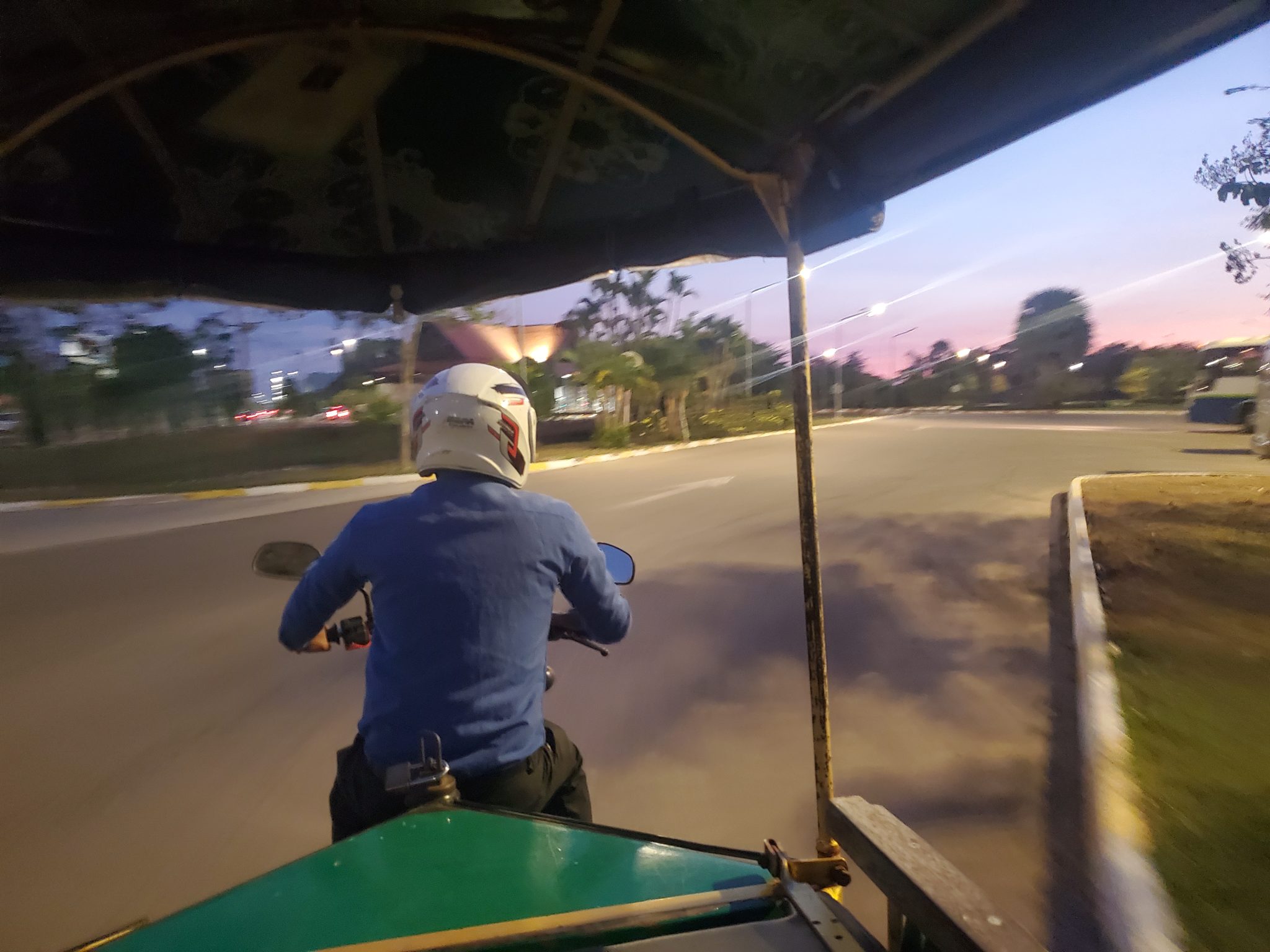 シェムリアップ国際空港から市内への移動方法と料金 TABIGATE