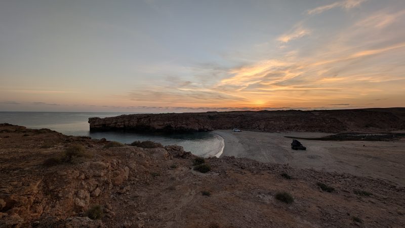 オマーンのキャンプスポット、hidden small beach